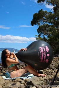 Look at that print shining in the sun