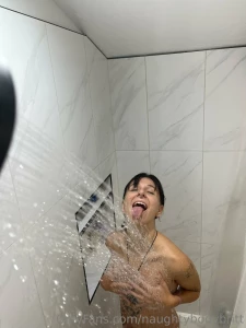 Presenting myself in the shower ready to suck your cock