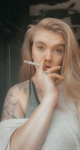 I want to be your cigarette i wanna linger on your breath be the taste