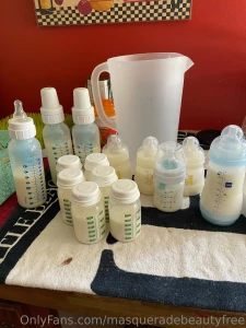 Anyone interested in freshly pumped home made mommy milk would you part 1