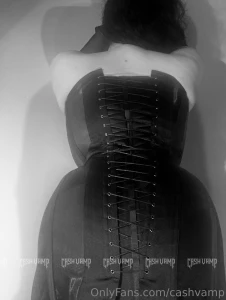 I do love what this dress does for my figure the back is such a treat part 1