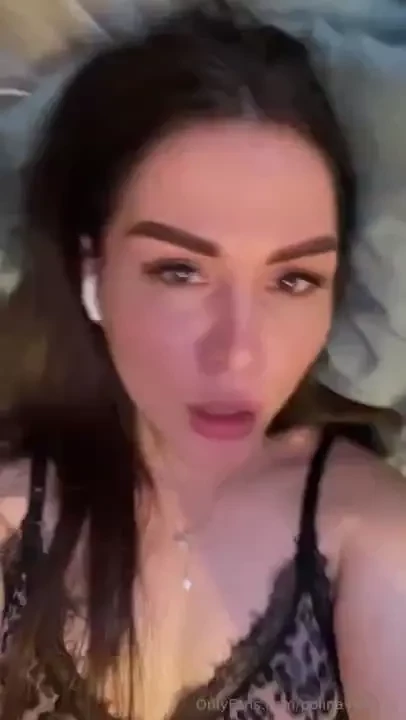 Dancing under the moonlight 