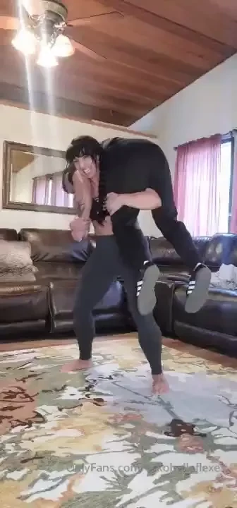 This video was fun if you missed the ppv in your dm and want to see it 