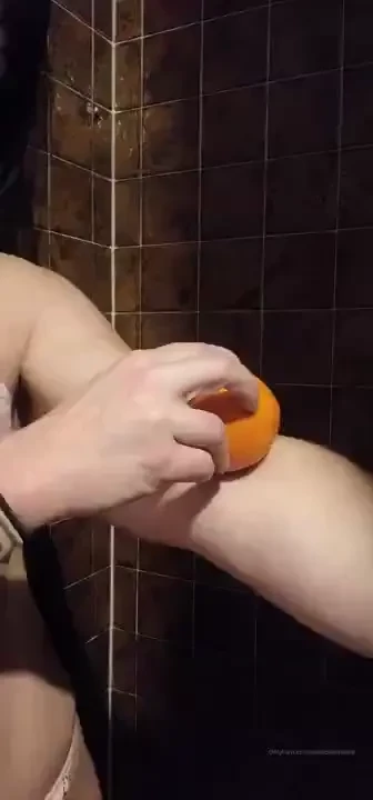Biceps so full they can crush an orange 