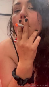 Cum smoke with me