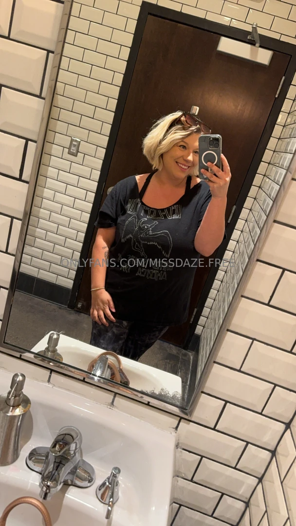 First fan to tip 10 i will send you 500 in content be quick part 78 