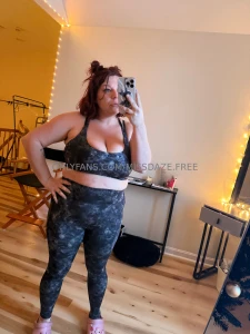 First fan to tip 10 i will send you 500 in content be quick part 85