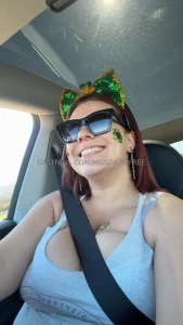 Feeling festive today i am online and chatting all evening over on my