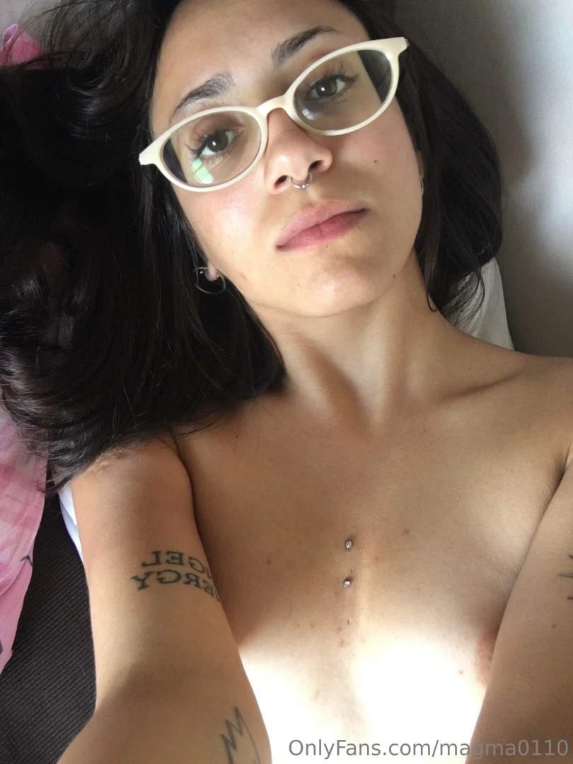 This bad bitch will destroy your ego and you won t be able to get her 