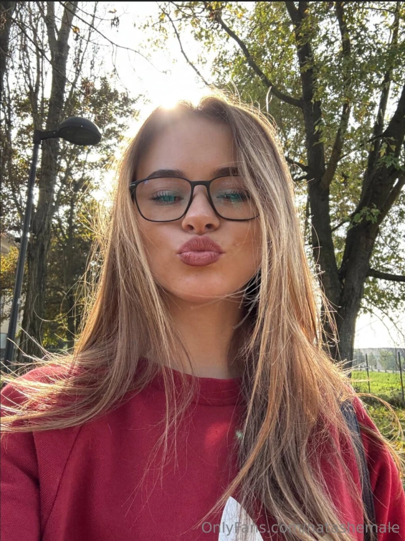 Itsmezoe now wet she loves having her juicy ass squeezed this angelic part 609 