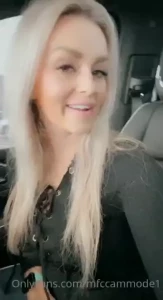 Best friends share dildos