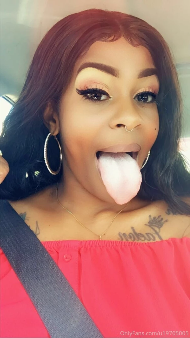 Queensizesexyfeet 