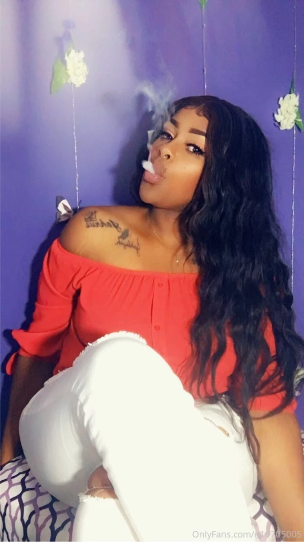 Queensizesexyfeet part 1 