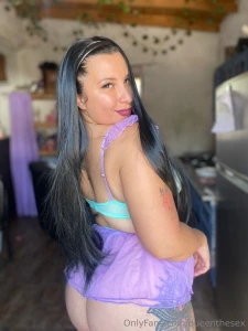 Tell me if i m your favorite girl and send some love here if i made