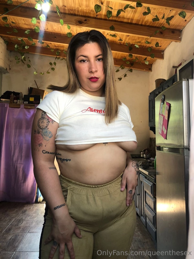 I have the perfect curves to make you cum 