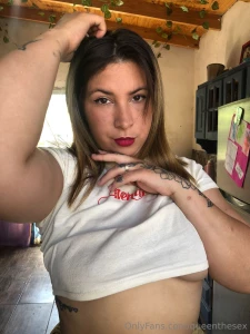 Do you like how sexy your goddess looks today