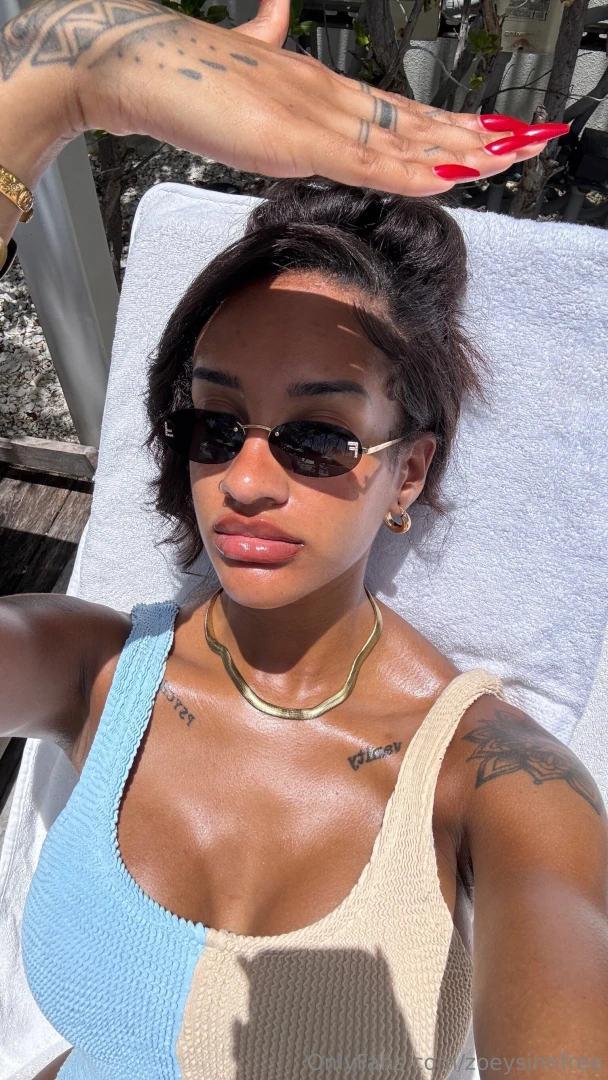 Sunbathing with conditions 