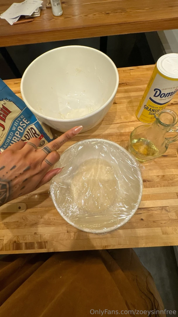 Making some banana bread from scratch 