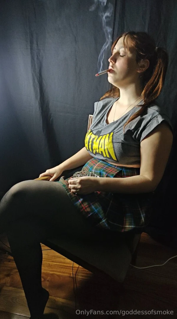 Side view amp smoke play lycra skirt amp pigtails i m sitting sideways 