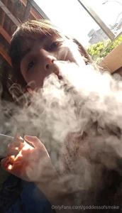 For all those who love videos with a lot of smoke on the lens of the