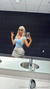 Caught a quick moment to check myself out you approve