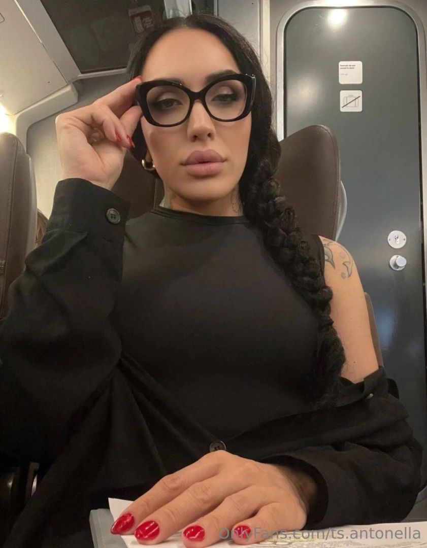 Style is not about clothes it s a way of telling the world who you are 