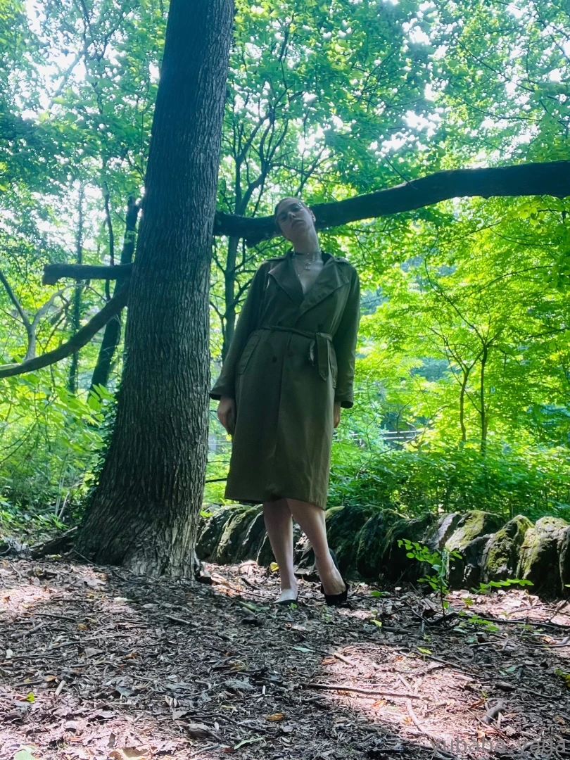 Swipe to get flashed in the woods part 1 