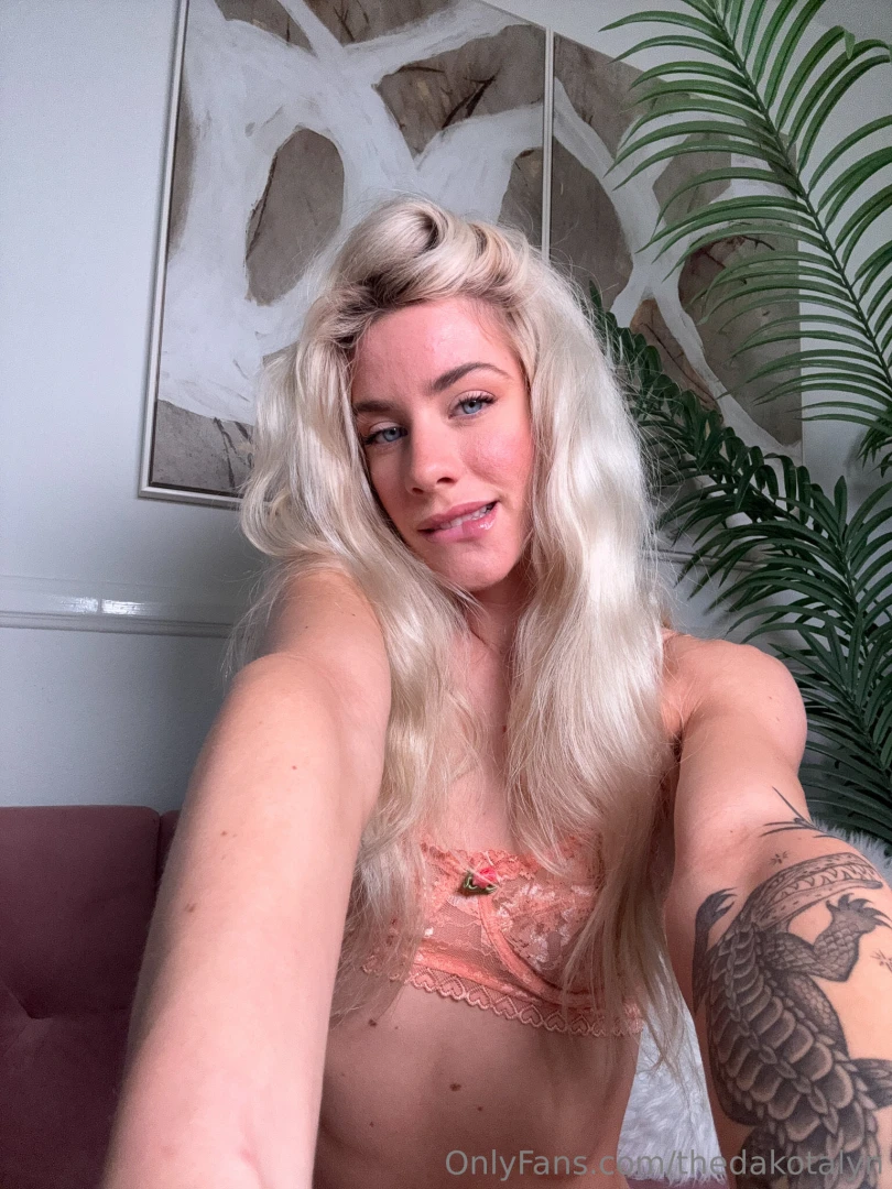 Wanna crawl in ur lap and never leave 