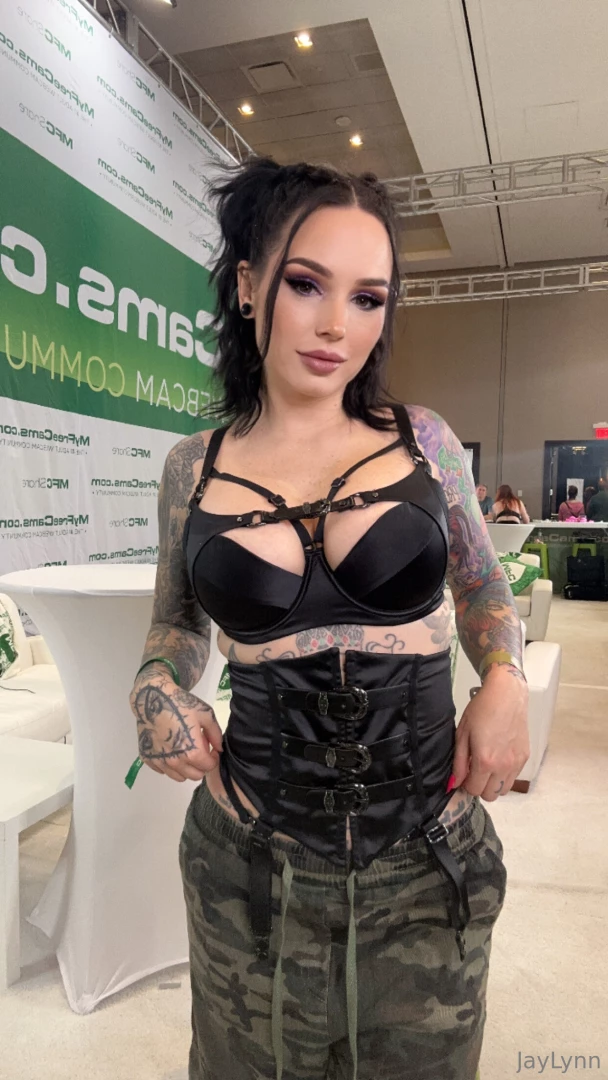 Last day of avn come hang and get some video deals 