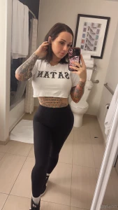 How s my outfit of the day