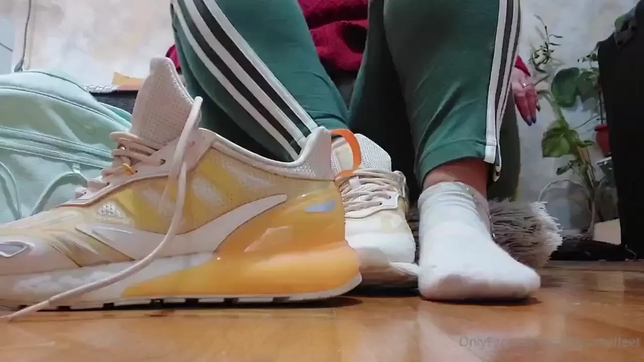 Just a little chat after gym look at my stinky feet can you smell them 