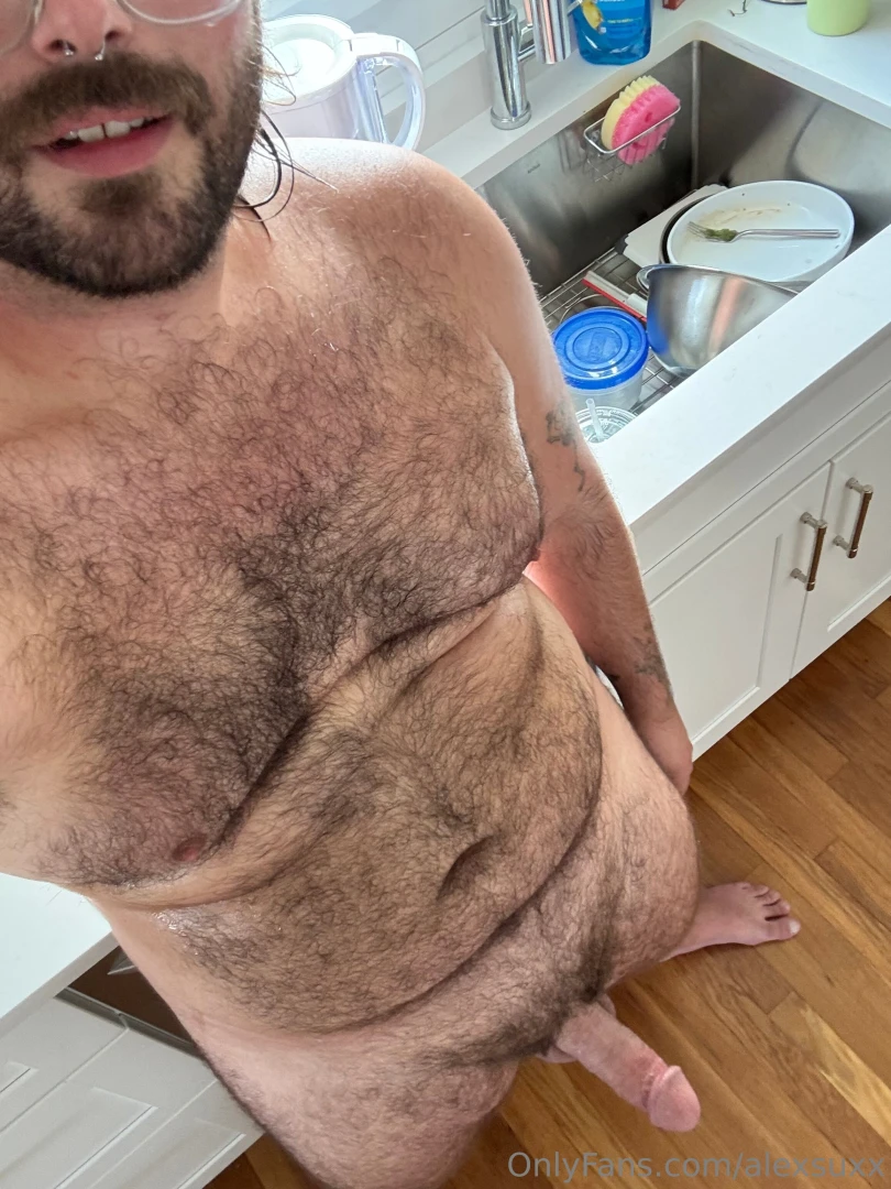 Have a thing for hairy sweaty boys took these between sets while part 6 