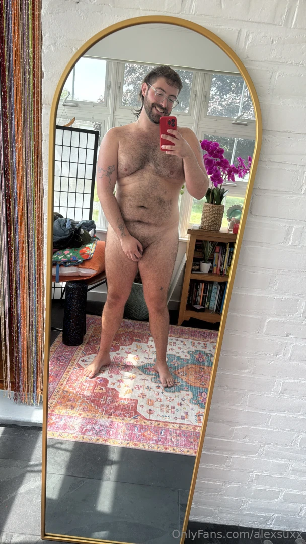 Have a thing for hairy sweaty boys took these between sets while 