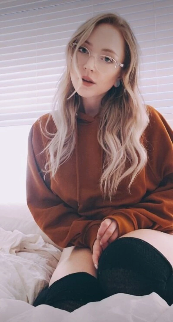 Buy me coffee and a treat while i run some errands 