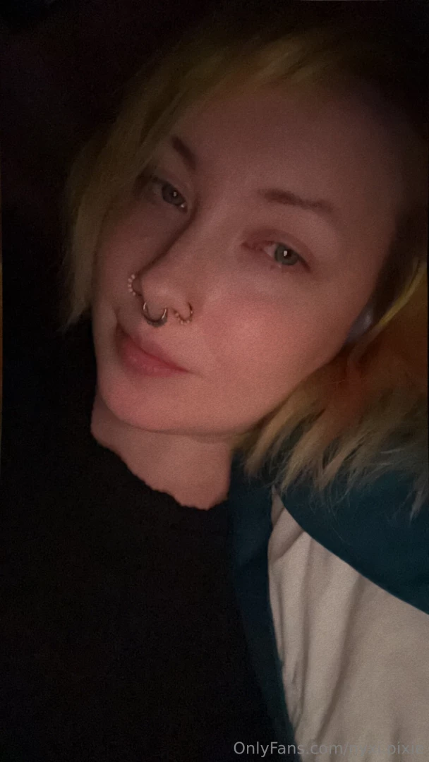 Hi my babies this site is exhausted by so many bots that i literally 