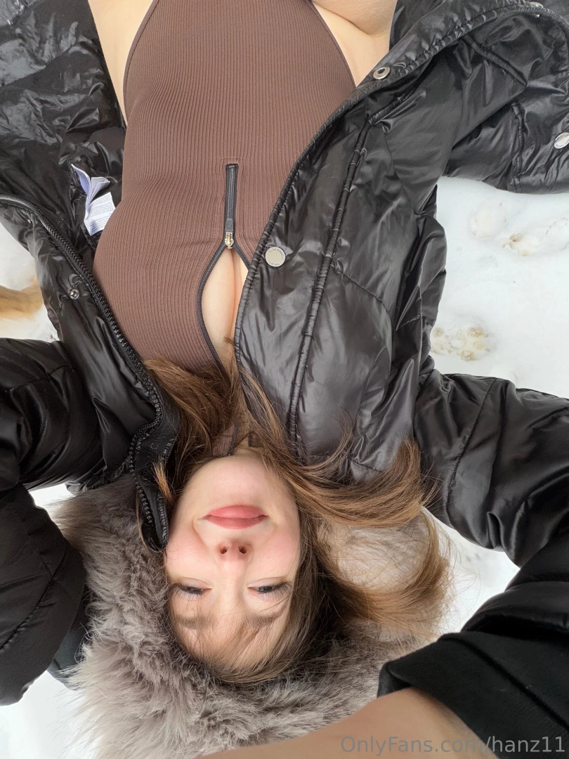 Follow my instagram to always stay connected to me hannahz11 