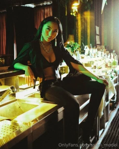 Let s pretend we re at the same party how does it end