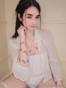 A gift to u now cum to me