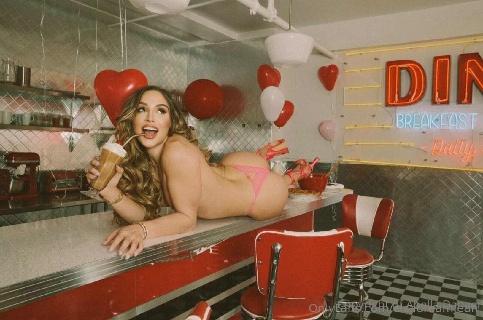Pawg beauty abelladangervip just made her page free for all my fans part 1 
