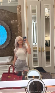 Woohoo i made it just a quick lil business trip for me this week you