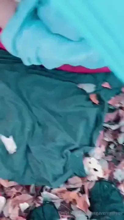Who needs s mores when you can have a sticky facial instead 