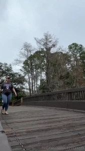 Behind the scenes that ass in my leggings brand tho be fr solo play