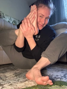 By feet are cold and my face is hot so i thought this would be the part 1