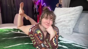 Cutie patootie with a booty