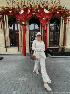 Just stepped out of my favorite cafe and i m feeling smiley in my