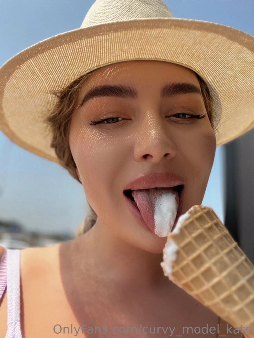 Hehe the first sign that i m really hot i love eating ice cream in the 