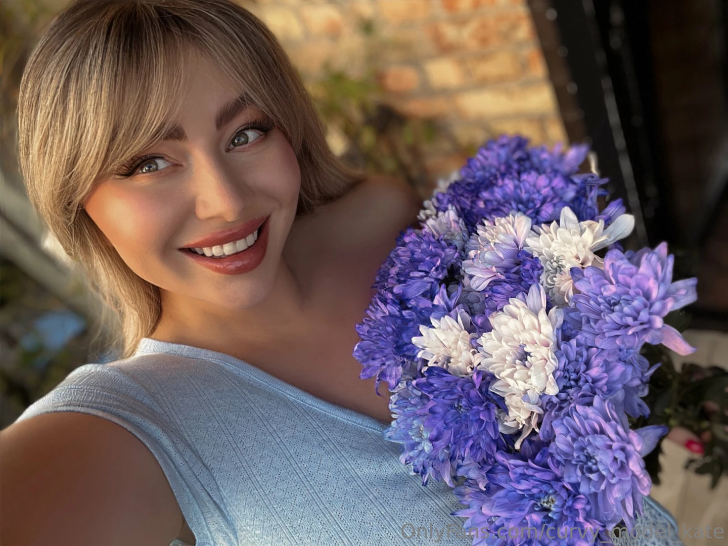 Starting monday with a smile beautiful flowers and a good mood do you 