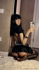 How do y like my outfit kinda naughty nana heheh 3 would y like to