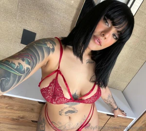 What s your favorite color mine s red wanna see more of this pap slide