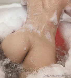 Haluaisitko sin kanssani kylpyyn t n n er s fani tuli luokseni kylpem